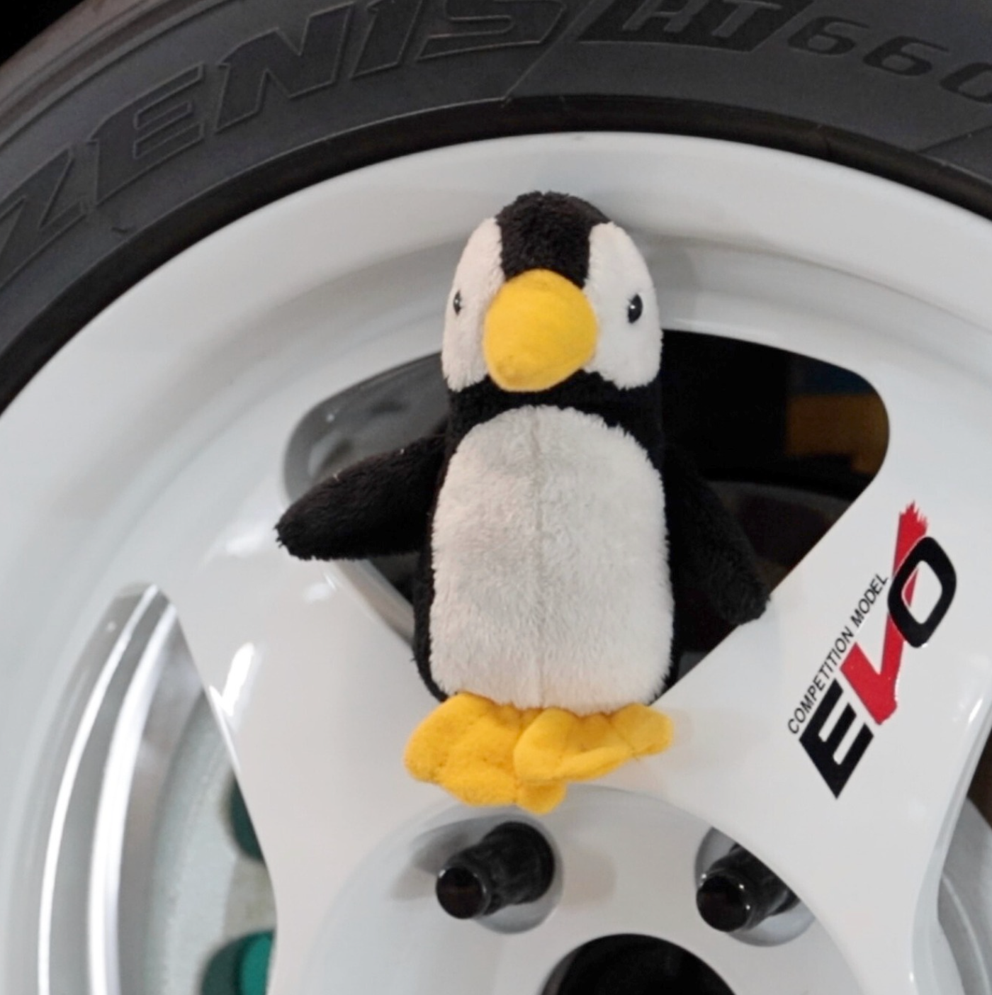 Penguin Plushie – SarahnTuned | Robo Bubble